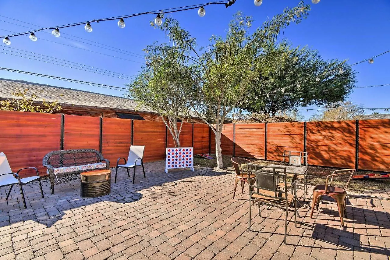 Sun-Lit Phoenix Gem Backyard Entertainment Patio! 0*,  ארצות הברית